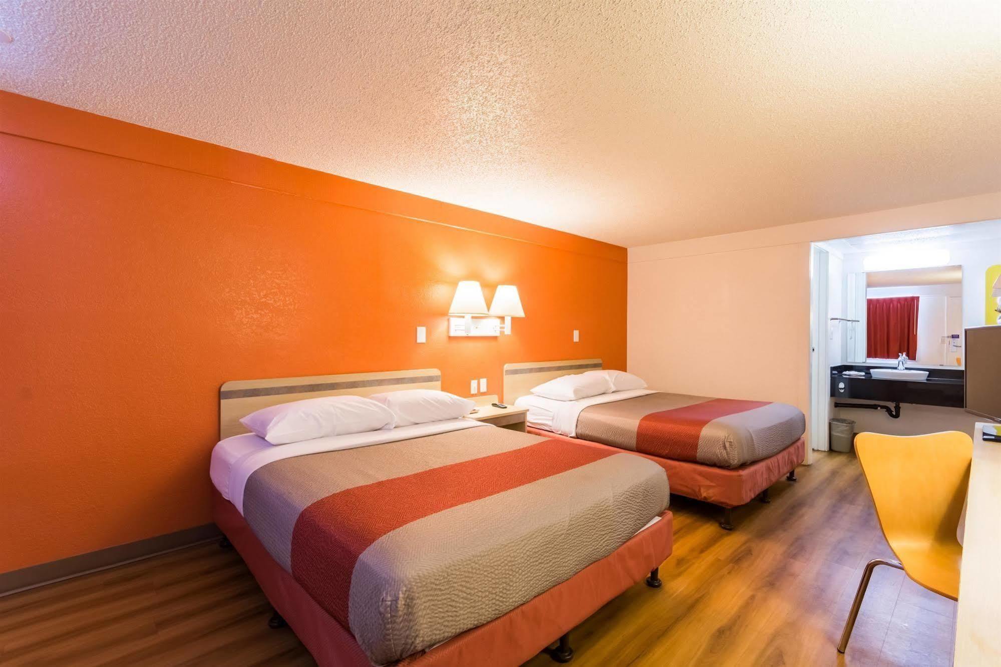 Travelodge By Wyndham Essington / Philadelphia Airport Exteriér fotografie