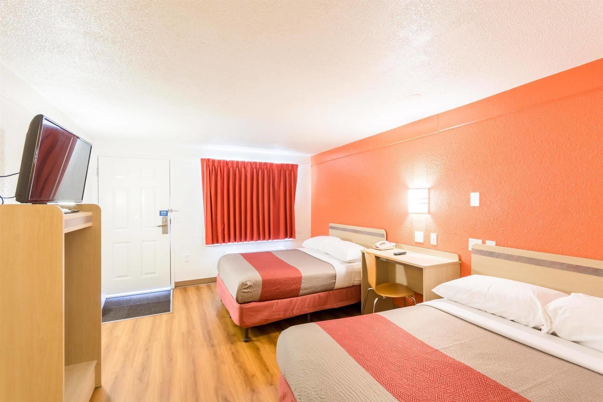 Travelodge By Wyndham Essington / Philadelphia Airport Exteriér fotografie