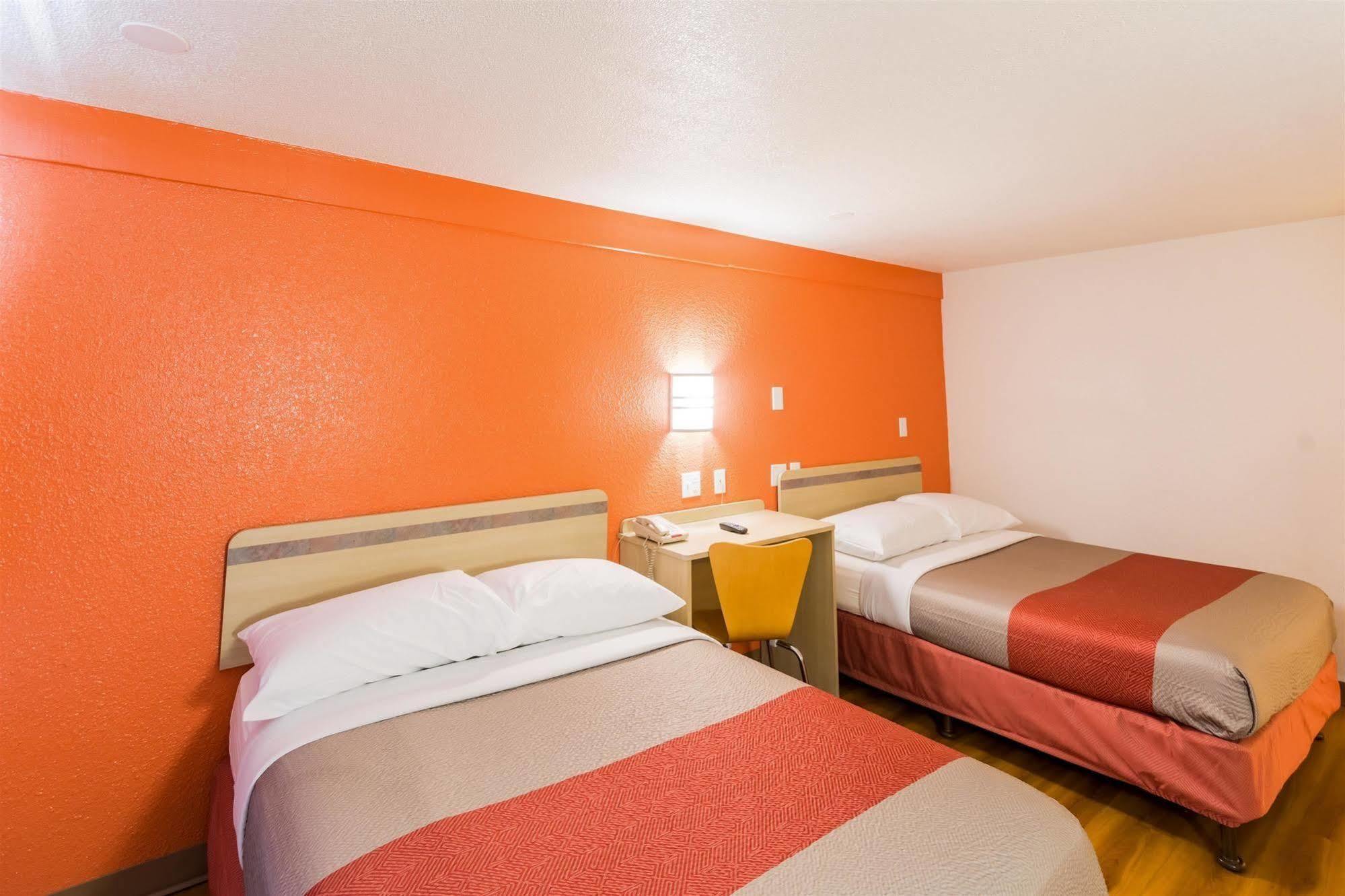 Travelodge By Wyndham Essington / Philadelphia Airport Exteriér fotografie
